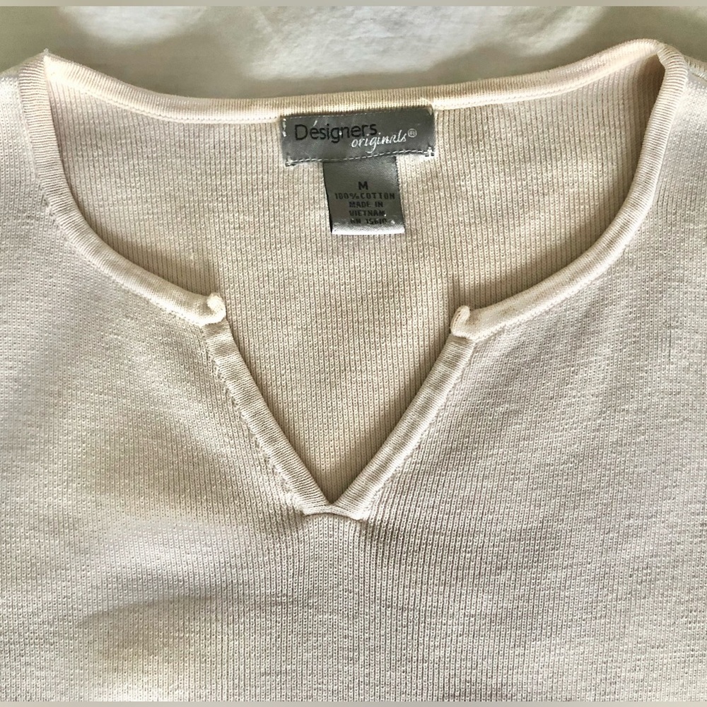 NEW DESIGNERS ORIGINALS CREAM SLEEVELESS NOTCHED NECK SWEATER MEDIUM - Picture 3 of 6